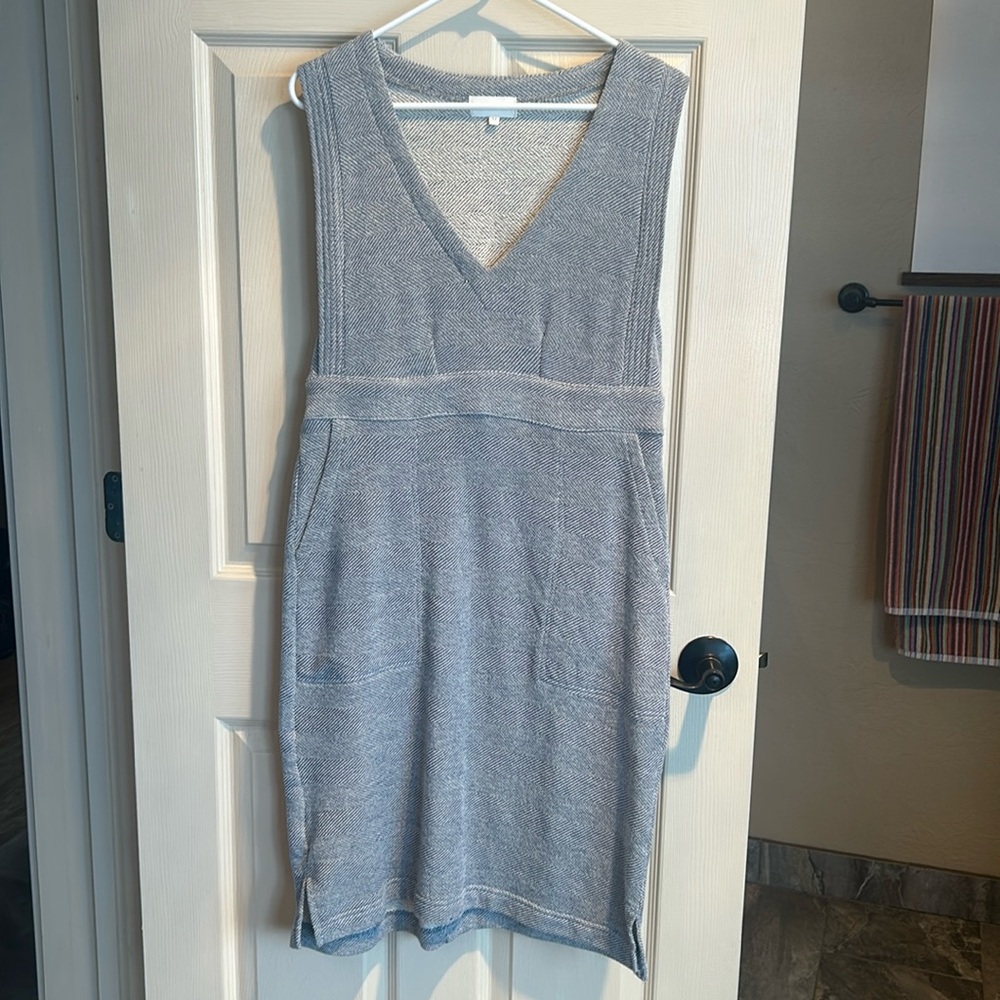Cute Navy and White dress with pockets - bought for wedding never wore